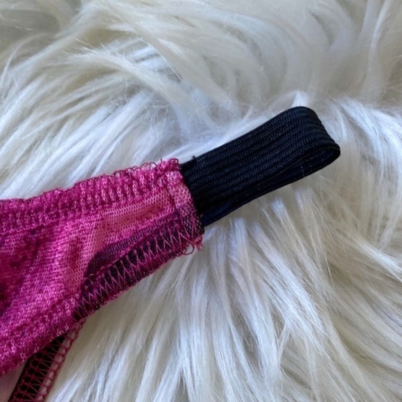 Groovy purple swirl print thong - Picture 3 of 6